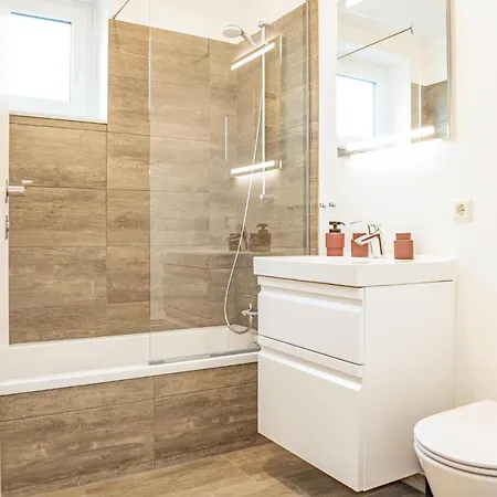 Amazing In Lembruch-duemmer With Kitchen *